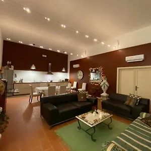 Lenzi’s Bottega&gallery Bed & Breakfast Vicopisano